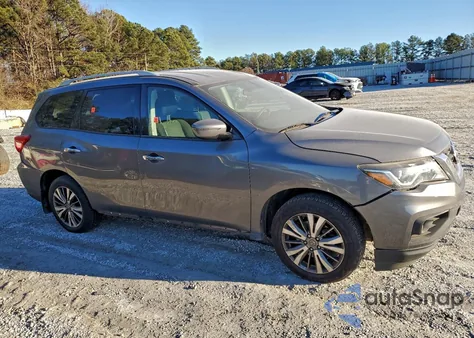 2018 Nissan Pathfinder S z USA, uszkodzony, nr VIN 5N1DR2MN0JC656543